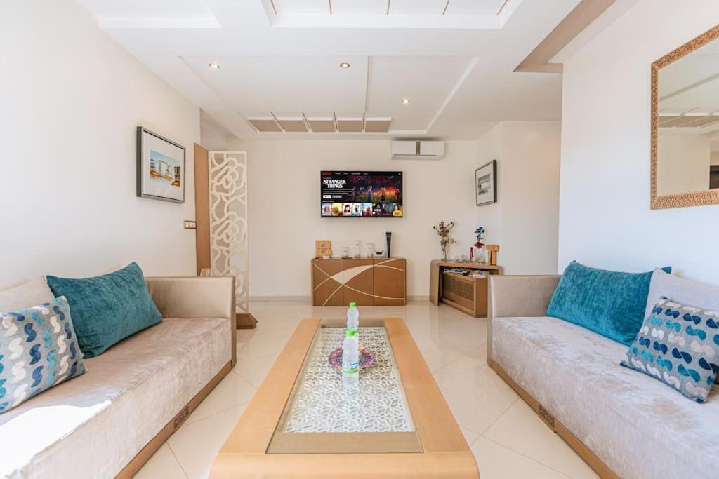 Central 2-Bedrooms Near Beach & Dining Tangier Exterior photo