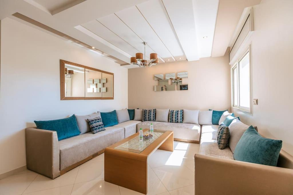 Central 2-Bedrooms Near Beach & Dining Tangier Exterior photo